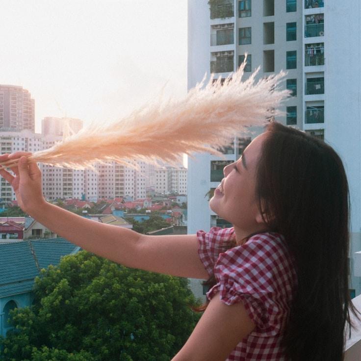 Milan Rao, Client Relations Director, discussing corporate gifting strategy with business clients